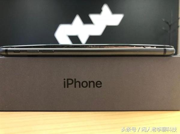 网友称：没法买！苹果这次栽了，iPhone 8电池撑爆屏幕增至5起