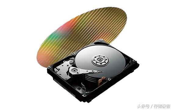 金属外壳对固态硬盘竟多重要？ 塑料壳好还是金属壳好？