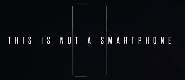 华为宣告Mate10是世界首台机器人手机！