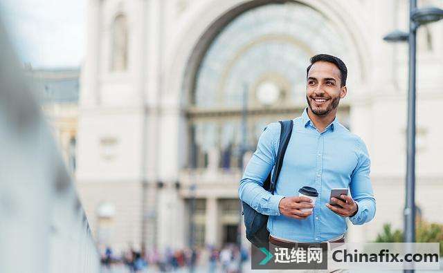 经常出差手机充电时间少，必备2.4A双向快充技术