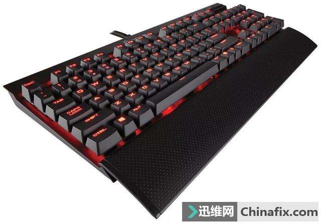 吃鸡的少年，要不要来一发银轴机械键盘？