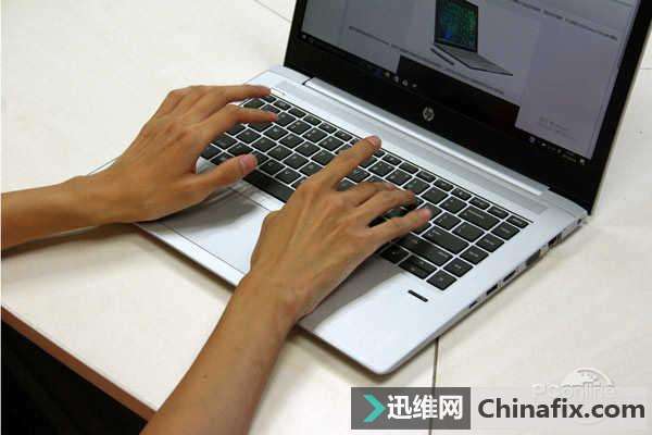 笔记本屏幕太小不用担心，移动AOC显示器来了！