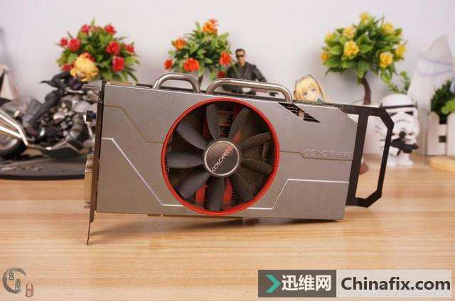 如何给显卡清灰？镭风的HD7750 毒蜥版 1024M D5显卡淸灰教程