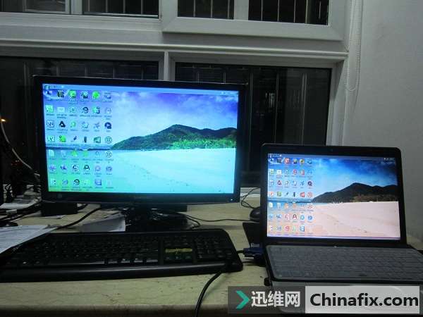 液晶显示器偏色怎么调？