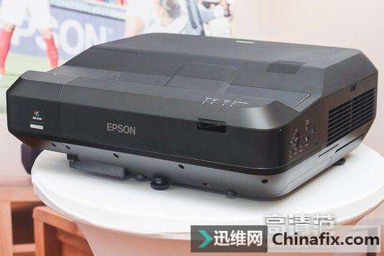 epson投影机最短投影距离是多少？答案24.4CM