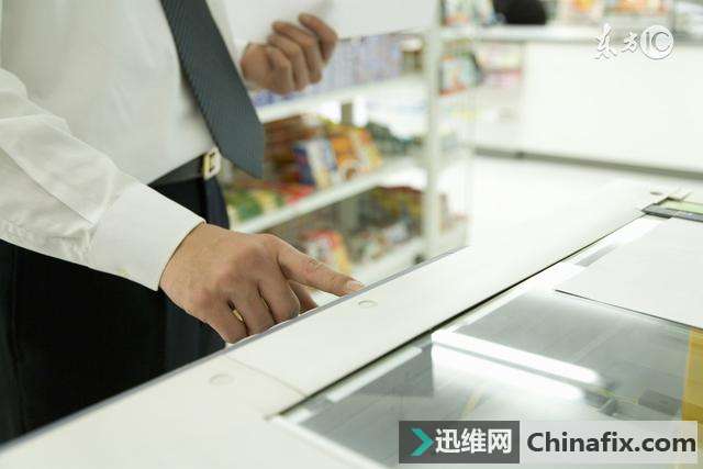 复印机复印不清楚如何维修？复印图像全黑或全白如何维修？