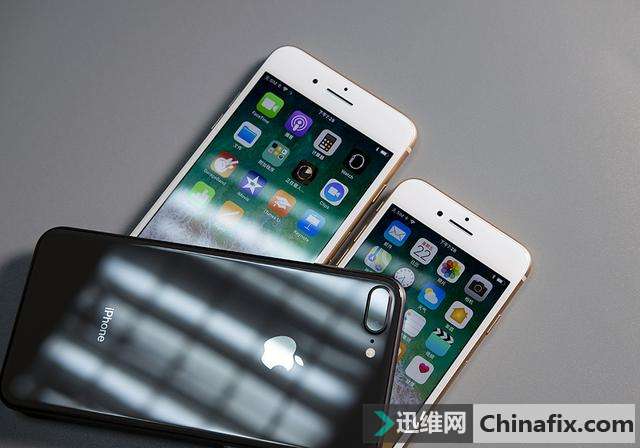 iPhone8成苹果大败笔，电池事故直接影响苹果销量