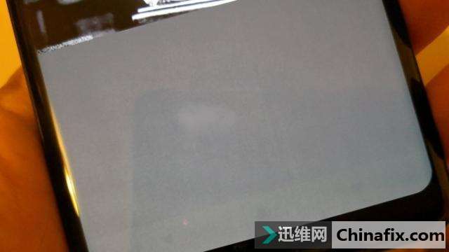 Pixel 2XL屏幕门又曝新问题数日就出现烧屏现象