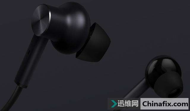 小米降噪耳机正式发布：可“还原CD级”音质