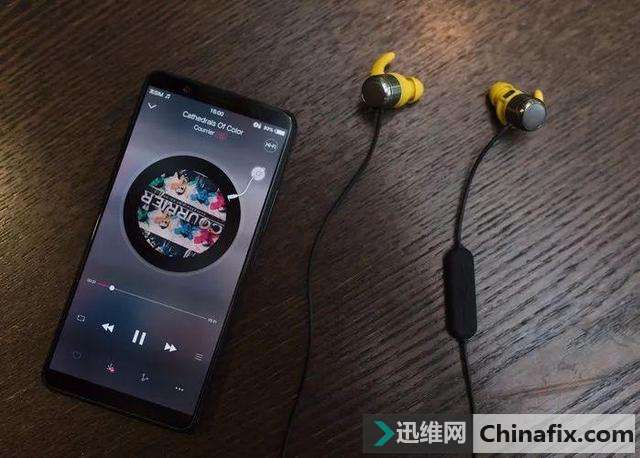 戴耳机的方式你做对了吗？