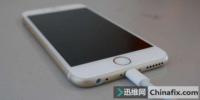 国行iPhone8为什么不能关机充电，究竟是如何维修呢？