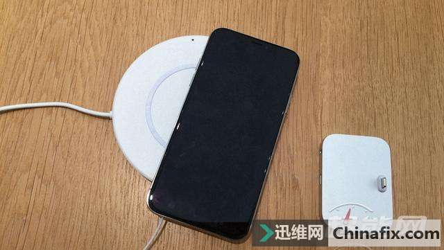 苹果iPhone X体验，完美中带有这么多不完美