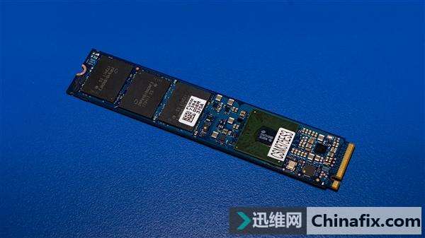 黑科技终于走向主流：Intel全新傲腾M.2 SSD首次现身