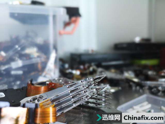 如何以最省钱最快的方式实现硬盘数据恢复？
