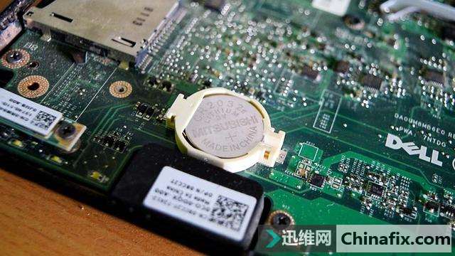 很多人可能根本不知道！为什么电脑主板上面有电池？