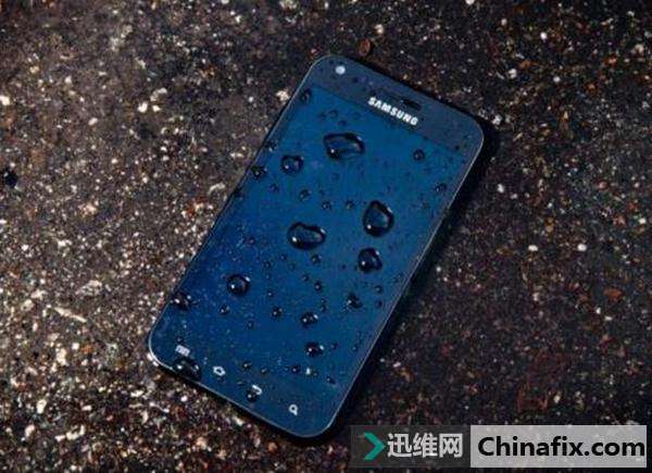 科技来电：手机进水了如何维修？