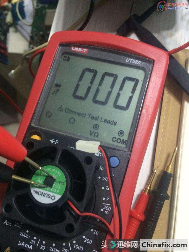 示波器维修华硕M5A78L-M LX3 PLUS触发掉电故障