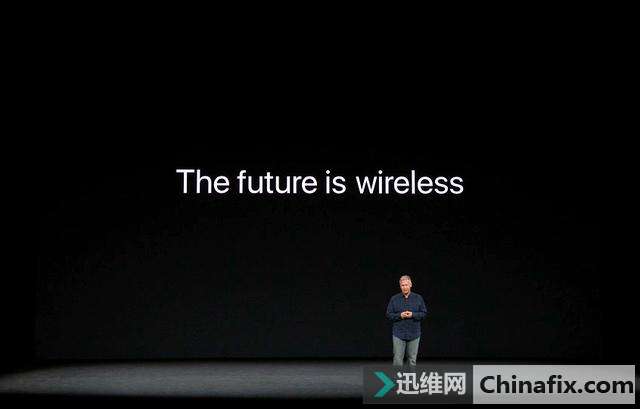 避免iPhone电池老化快 应该放弃无线充电吗？