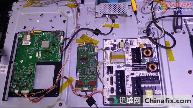 海信液晶电视LED40K11P蓝灯亮不开机检修思路