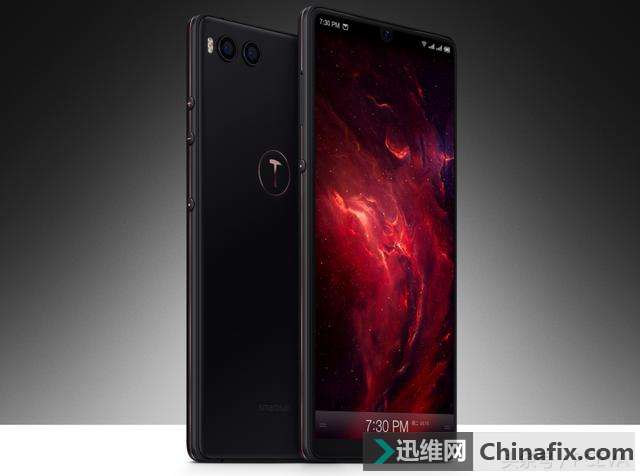 坚果R1手机1TB手机闪存改变世界？别急1.5T马上就到