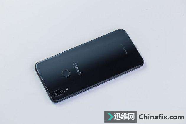 新手看完都能够自己拆解：vivo X21i拆解教程