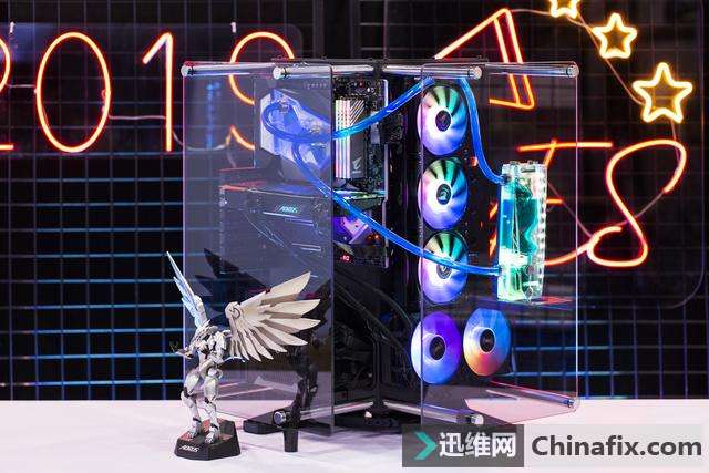 水雕套装在手，默认全核心5.1GHz轻松有