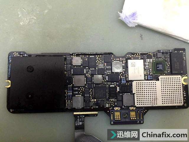 任性变态15年苹果12寸土豪金笔记本进水多重问题，维修费达4位数