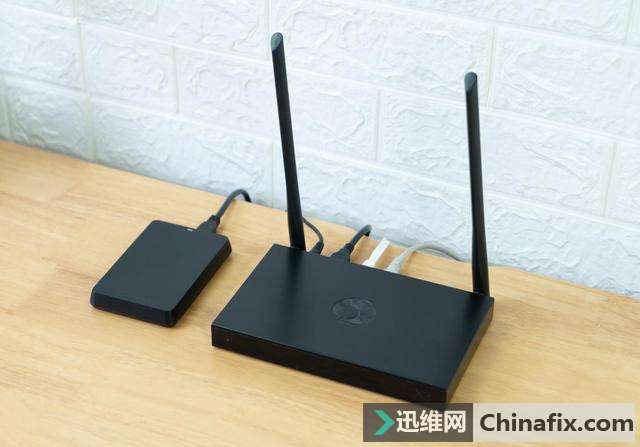 路由器上面的USB接口有什么用？低成本搭建NAS就靠它！