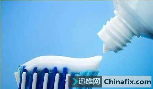 牙膏真的可去除手机屏幕划痕?