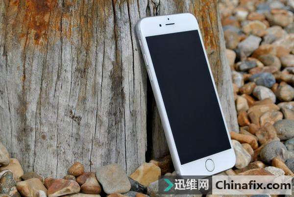 苹果iOS 11系统全面封杀32位使用！你还准备升级吗？