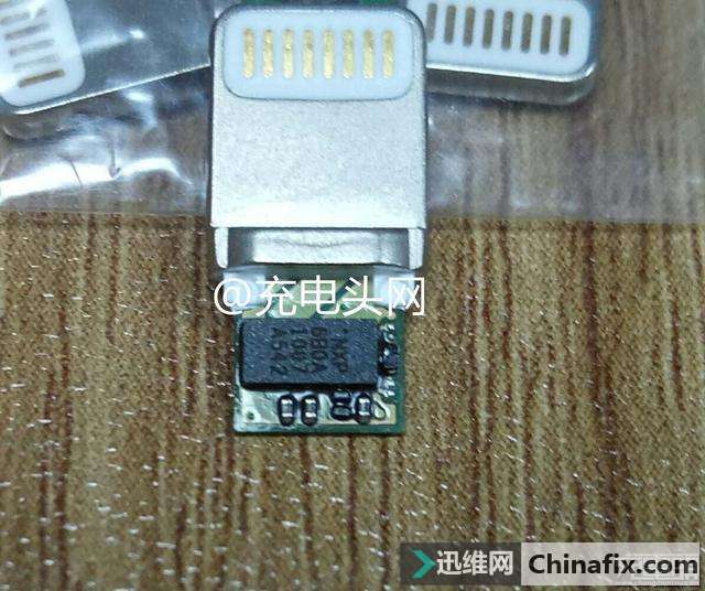 iPhone 8数据线曝光：接头集成度更高