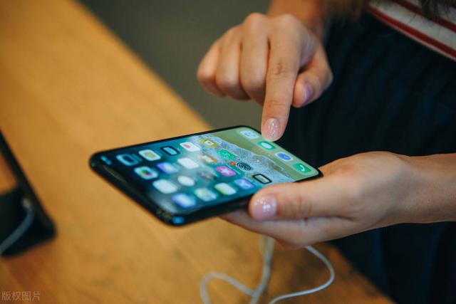 怎么删除iphone系统数据（删除苹果手机系统数据方法）