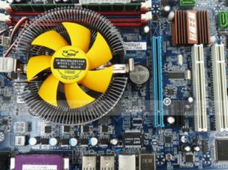 笔记本电脑黑屏如何维修