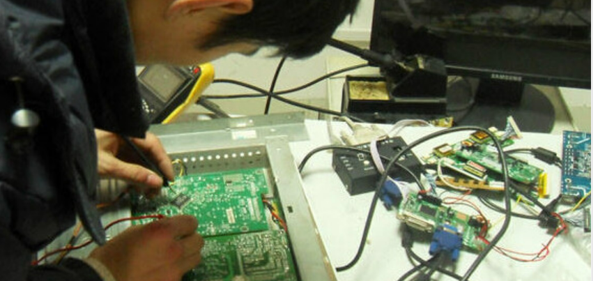 电脑无法正常开机的原因