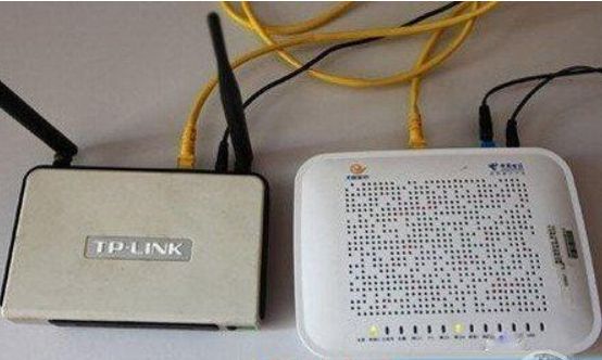 光纤怎么连接路由器(光纤怎么连接无线路由器)