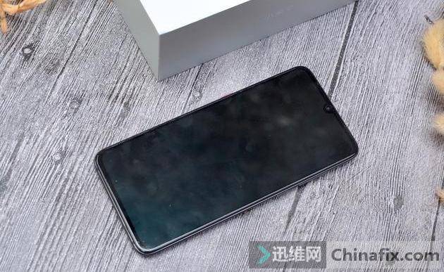小米史上最“短命”的旗舰：曾经5000元抢到缺货，上市三个月下架