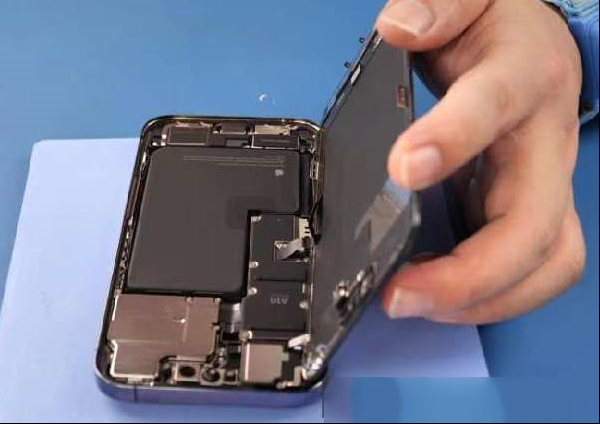 iPhone 14 Pro Max拆机：发现４个小改变，快看是什么