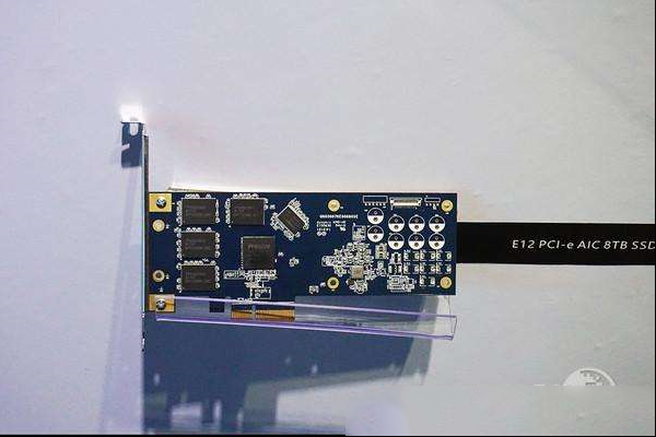 影驰群联发布全新主控8TB SSD硬盘：支持QLC闪存
