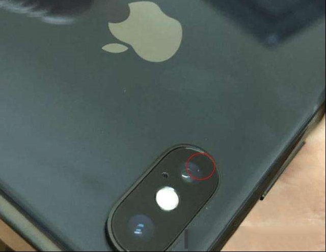 iPhone X手机摄像头进灰问题曝光！可能涉及所有手机