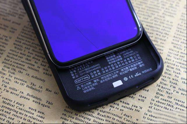 换什么电池！iPhoneX专用背夹充电宝才是提升电池续航的最佳方式