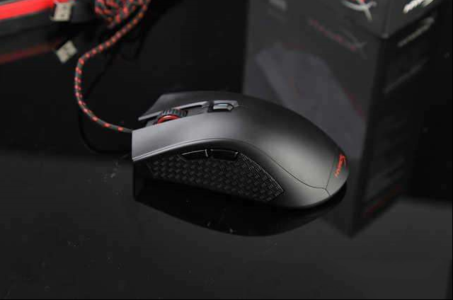 HyperX Pulsefire FPS逆火鼠标测评