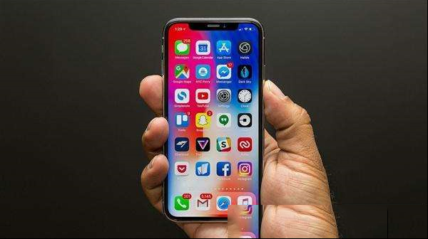 iPhone X/8再曝尴尬Bug：低温下iPhone闪光灯不亮