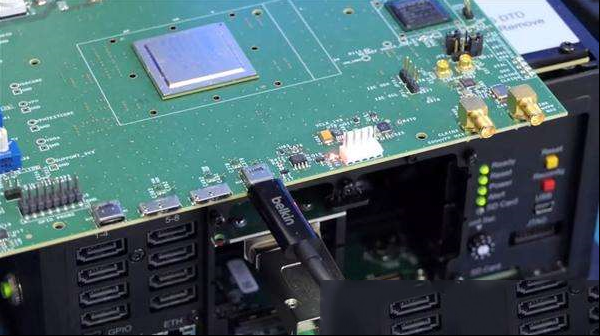 USB 3.2接口全球首演：速度翻番至20Gbps 统一Type-C