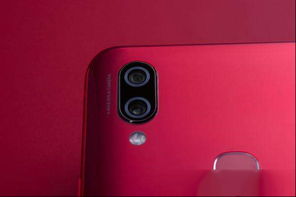 vivo NEX宝石红手机评测：夏日里的一抹热情