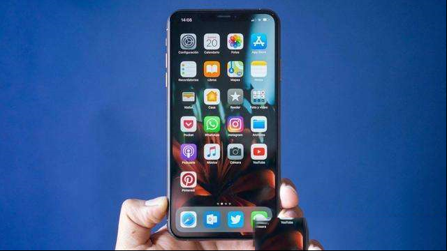 iPhone X/XS用户抱怨：经常误开iPhone手电筒功能