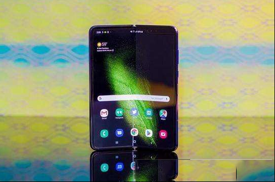 三星高管否认将在7月发布Galaxy Fold折叠屏智能机