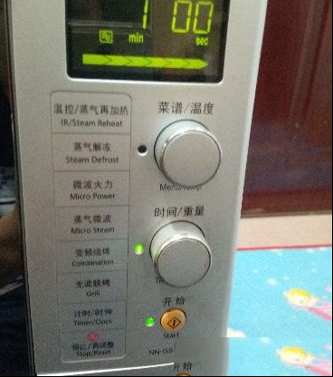 松下微波炉显示8888的故障原因