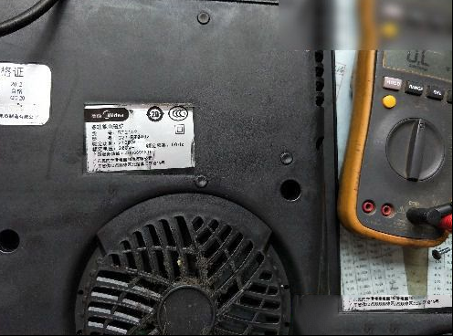 康铜丝虚焊引起美的C21-RT2102电磁炉不检锅