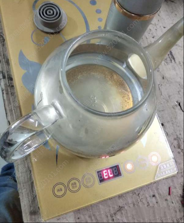 新功电热茶炉开机显示EL错误的检修思路
