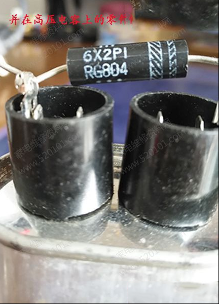 格兰仕G8023CSP-BM1(SO)微波炉烧保险的检修思路